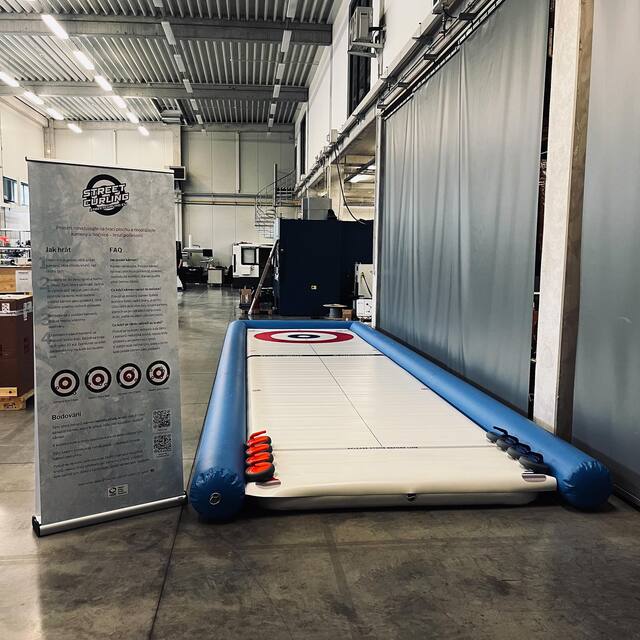 Instagram post Street Curling