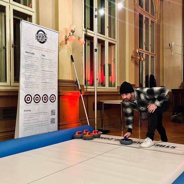 Instagram post Street Curling