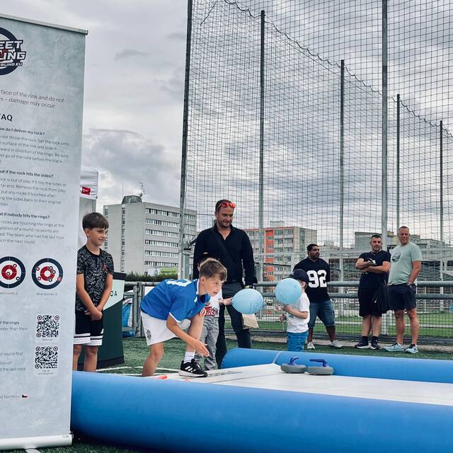 Instagram post Street Curling